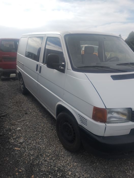 Sprzedam transporter T4 long I krótki