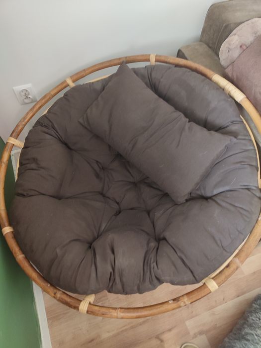 Fotel rattanowy z poduszką