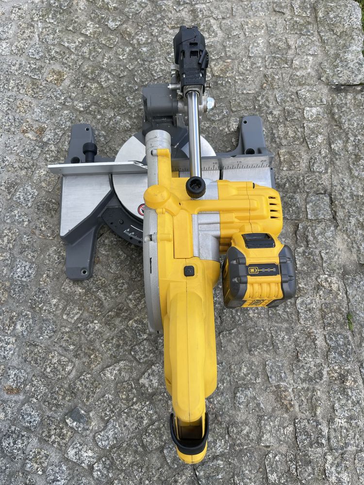 Ukosnica Dewalt DCS777+bateria 9.0ah