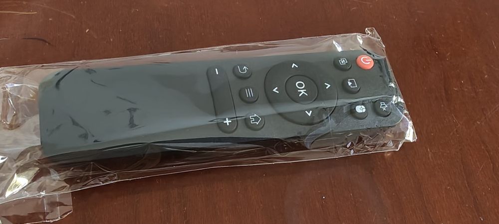 Projektor multimedialny Android, Wi-Fi, bluetooth.Nowy