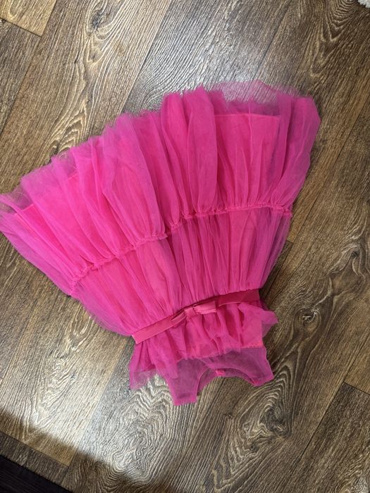 Платье нарядное на 90,92