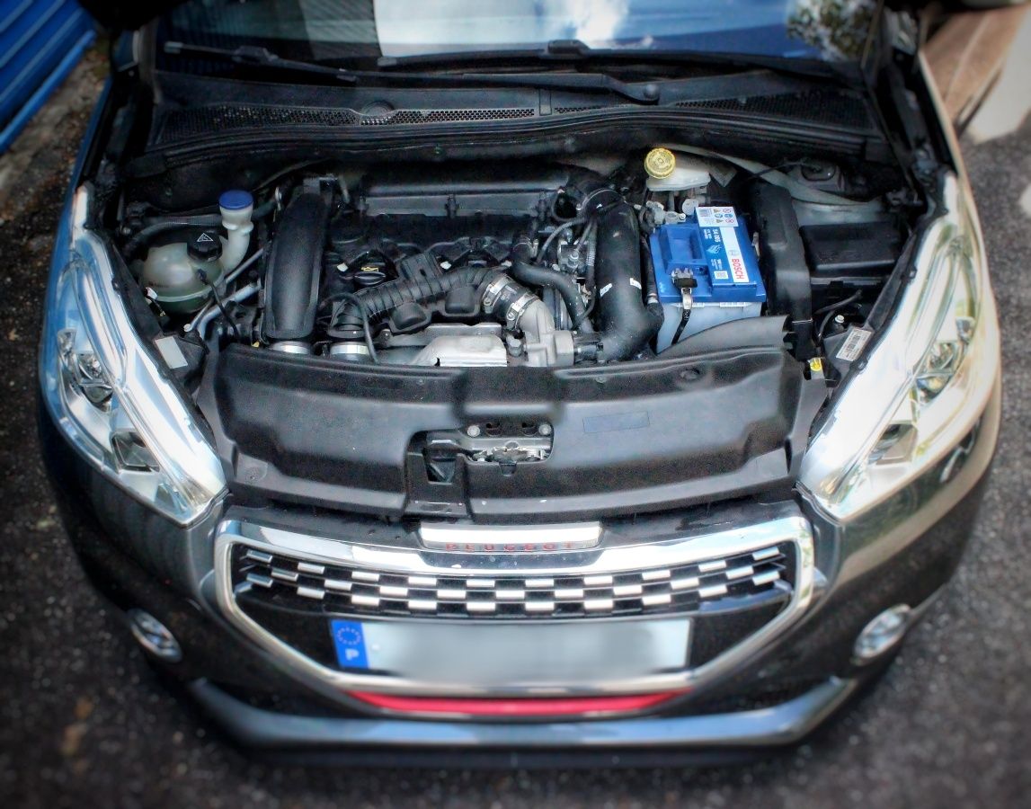 Peugeot 208 GTI – 03/2014