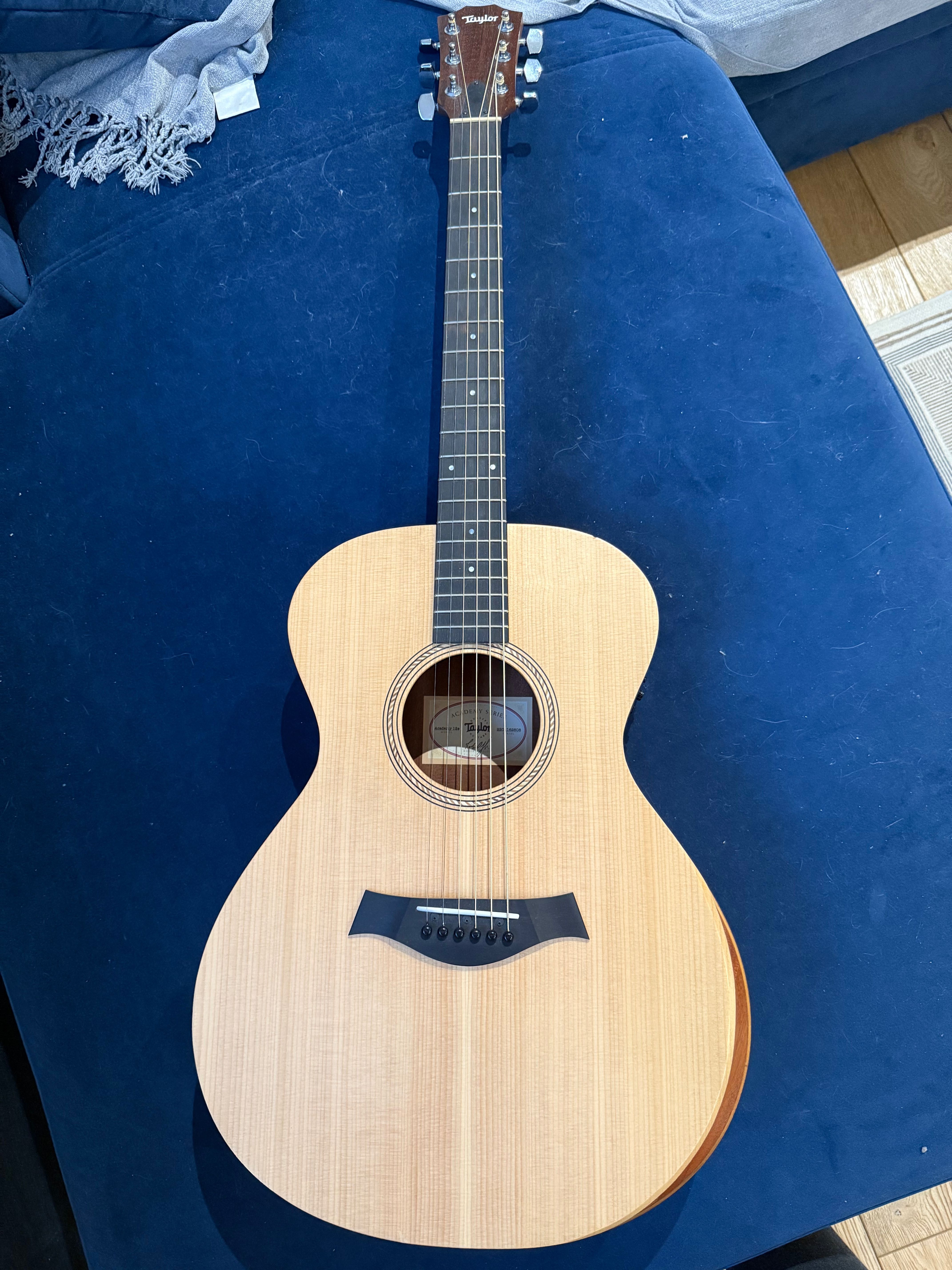 GITARA LEWORĘCZNA Taylor Academy Series 12e LH