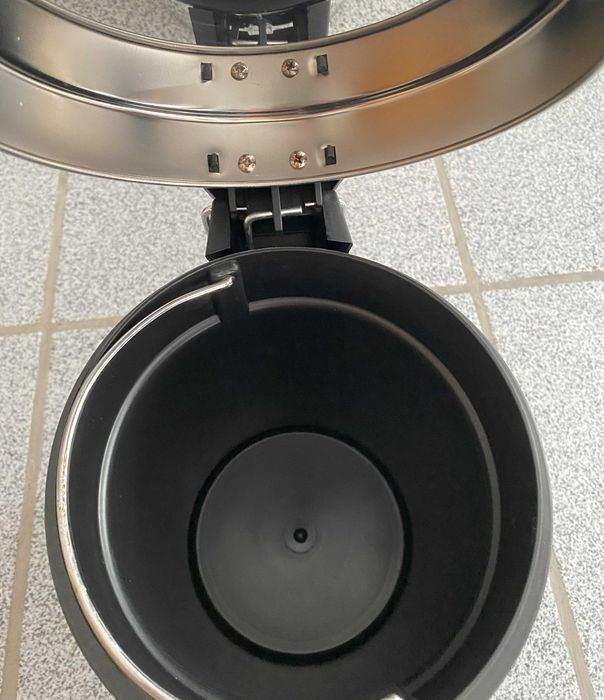 Balde de Lixo em Inox c/ Pedal