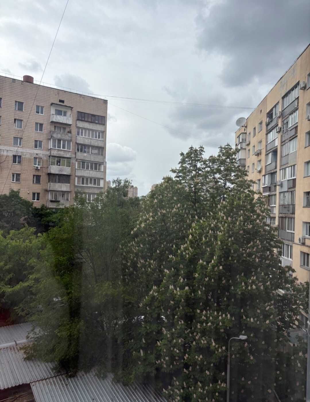 3к.квартира, Проспект Науки 24,Метро Демеевская 10 мин.пешком.61кв.м.