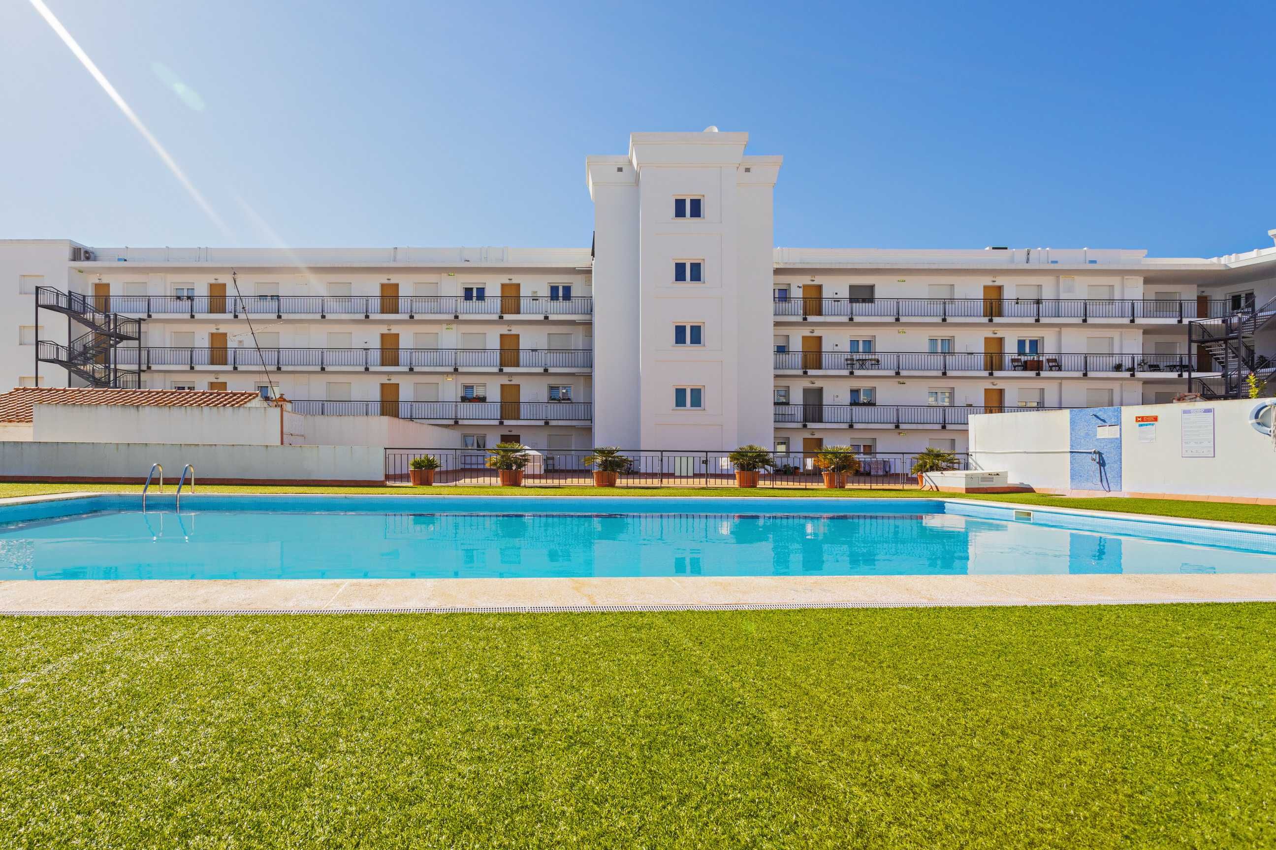Apartamento T2 no Algarve com piscina