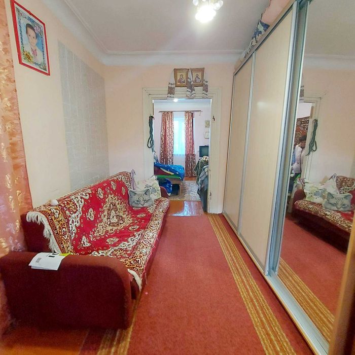 Продається будинок в м. Звягель р-н ринок Урожай