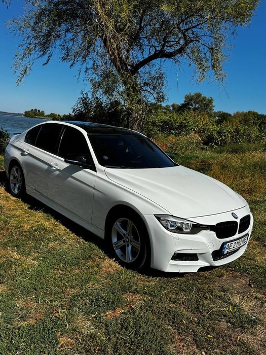 Продам BMW 320i 2015р