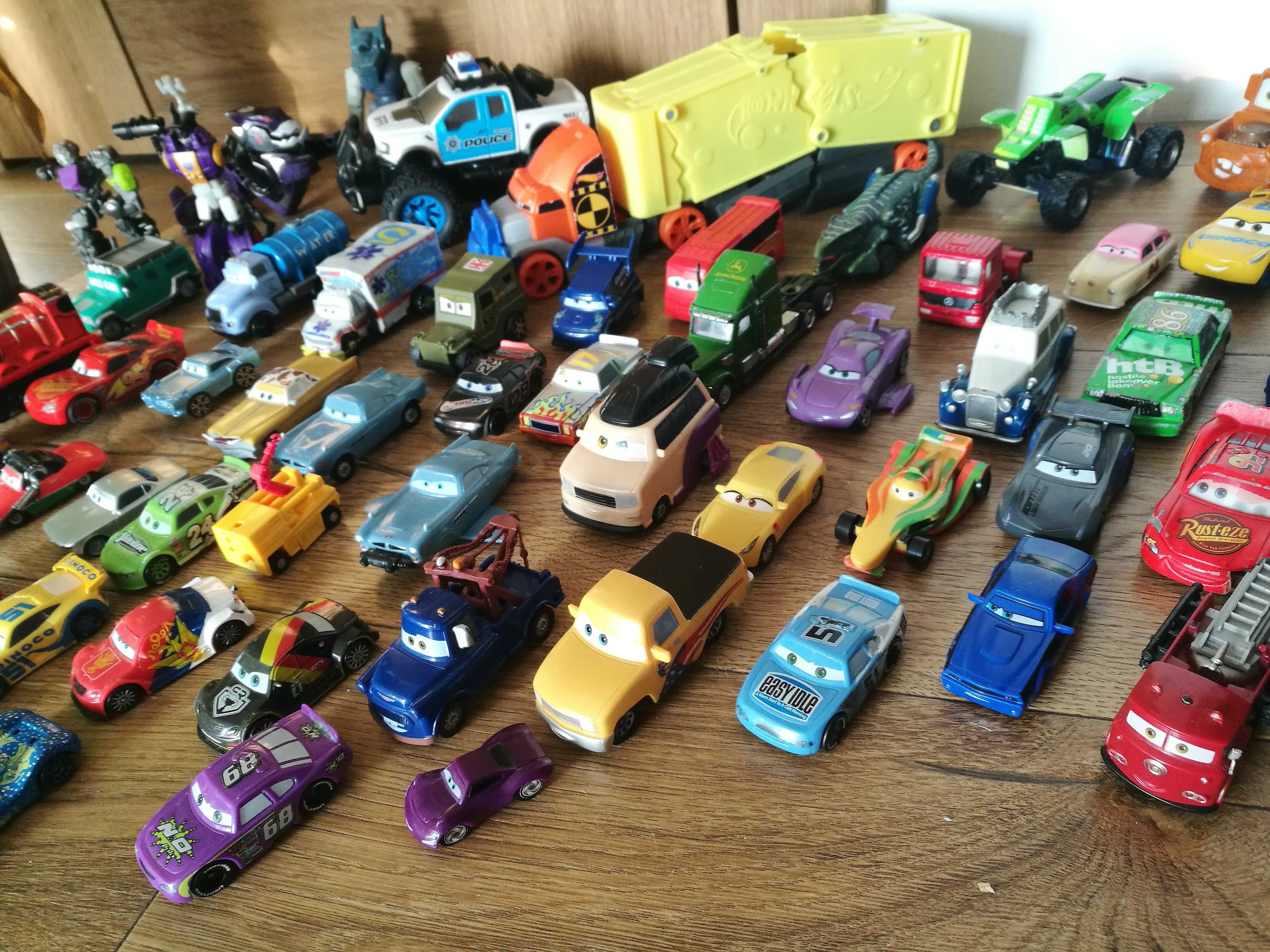 Autka samochodziki cars Hot Wheels Siku resoraki transformers Disney