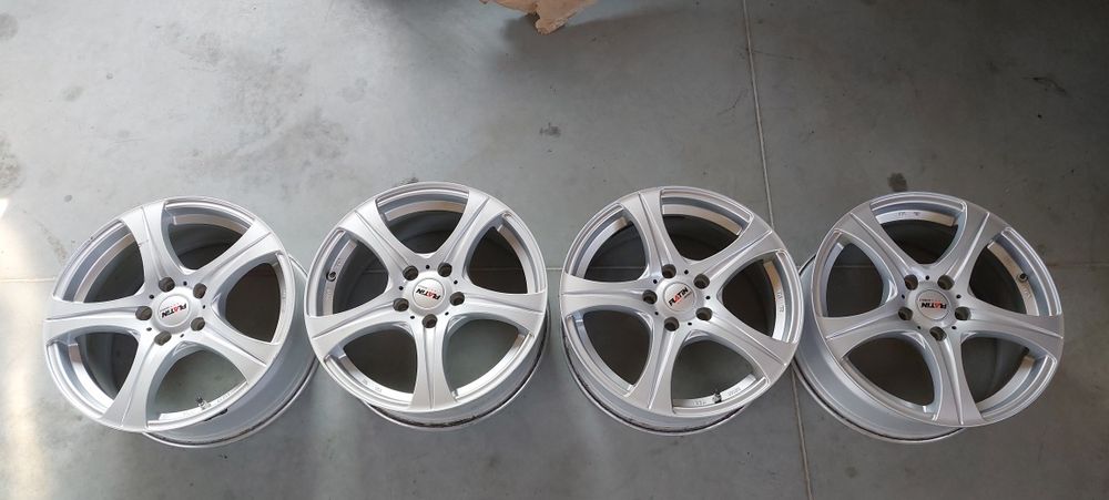 Alufelgi 17cali  5x114.3 czujniki Kia Hyundai Nissan