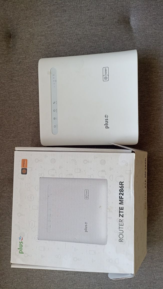 Router ZTE MF286R