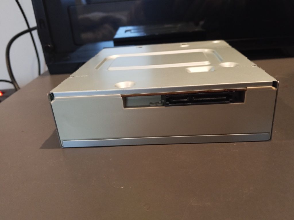 Komputer gamingowy i5-10600kf gtx 760 SSD 1tb 8gb ram bequiet 600w