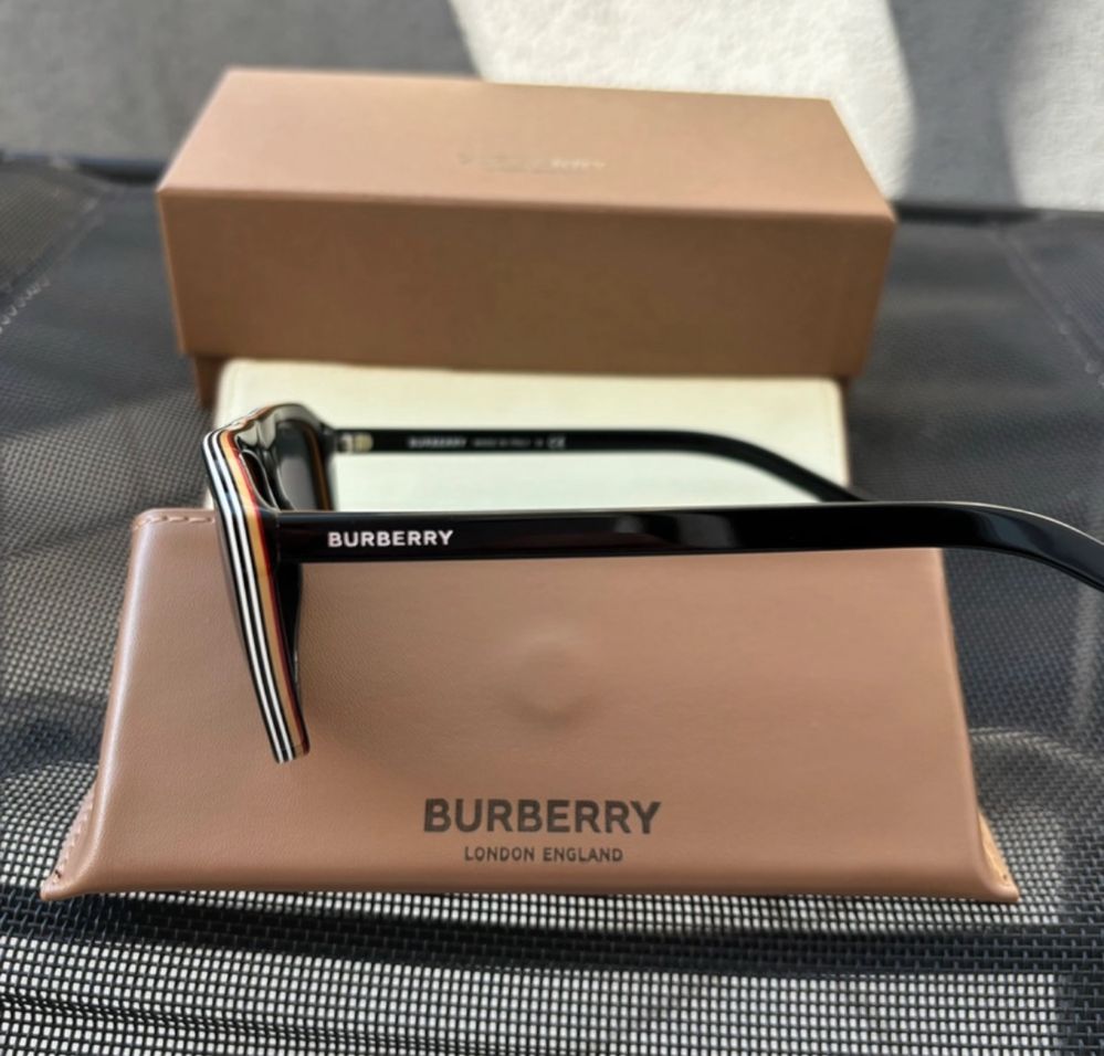 Oculos sol Burberry