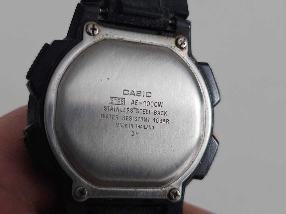 Casio AE-1000W zegarek męski sportowy elektroniczny