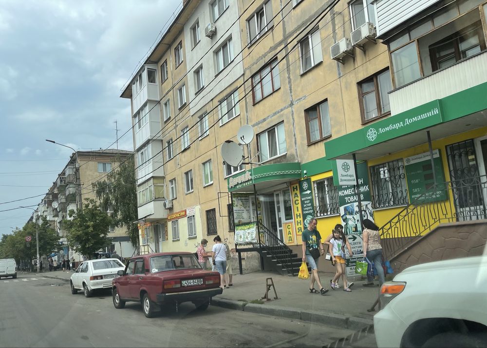 місто Житомир, вулиця Хлібна 16