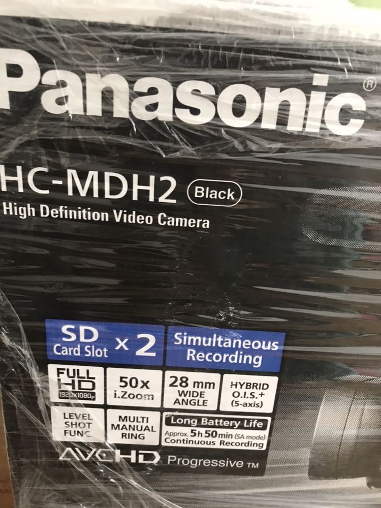 Новая. Профессиональная видеокамера Panasonic HC MDH 2GC