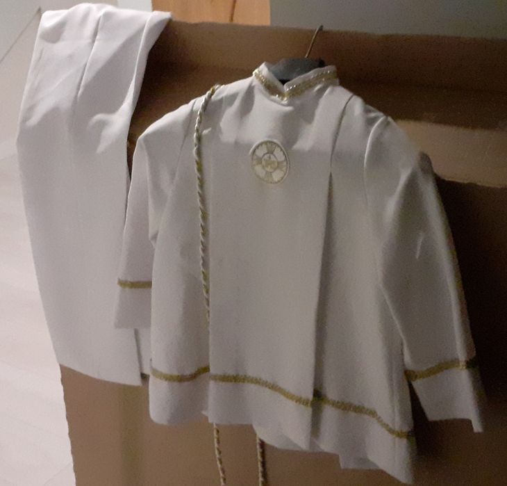 Ubranko komunijne dla chłopca jak nowe