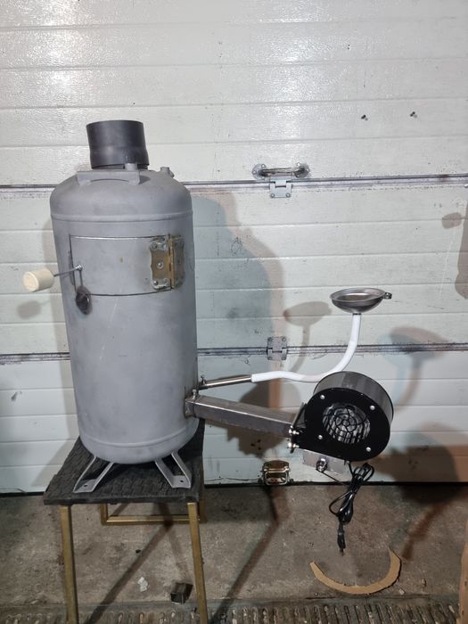 Duży kolekcjonerski garażowy Piec każdy olej  120-150m² koza film