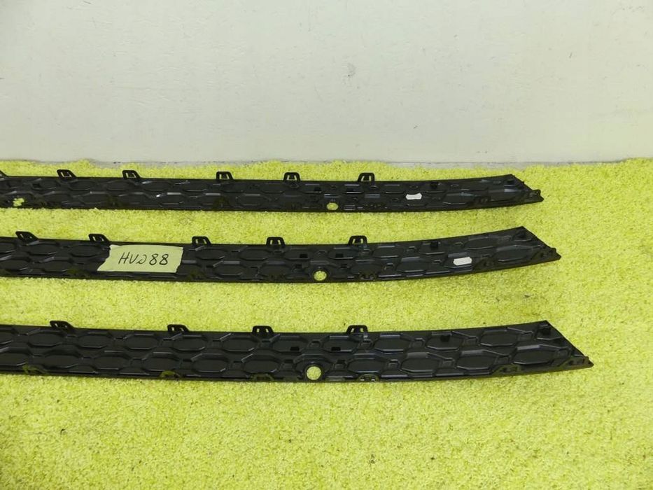 listwa zderzaka tył audi a3 8y rs3 20r- nówa