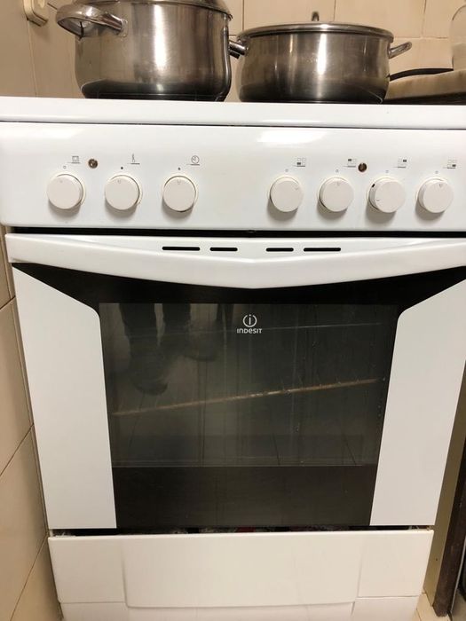 Fogão e forno elétrico Indesit