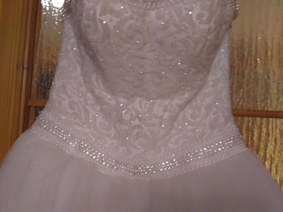 suknia ślubna księżniczka 36 piękna kryształki cekiny biała welon