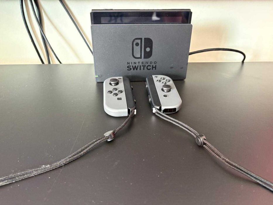 Nintendo Switch 1 (v2) + Controle Extra + 7 jogos