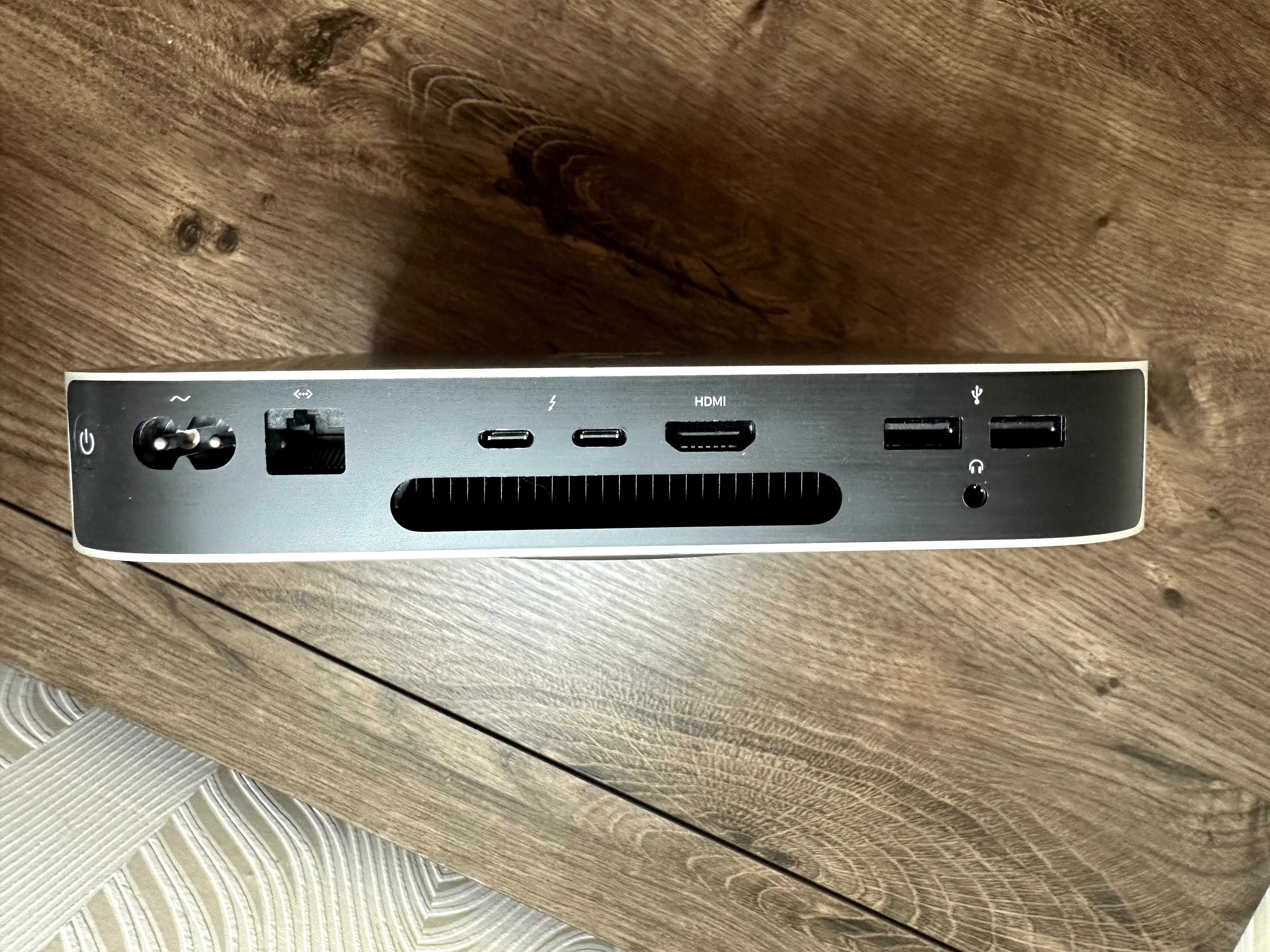 Mac mini M1 (2020) / 16 ГБ RAM / 256 ГБ SSD / Ідеальний стан