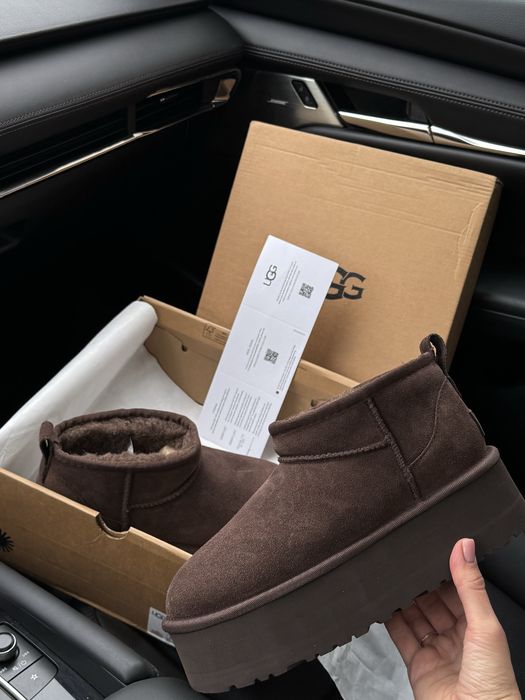 В наявності UGG Ultra Mini Chocolate (угги) повністю натуральні