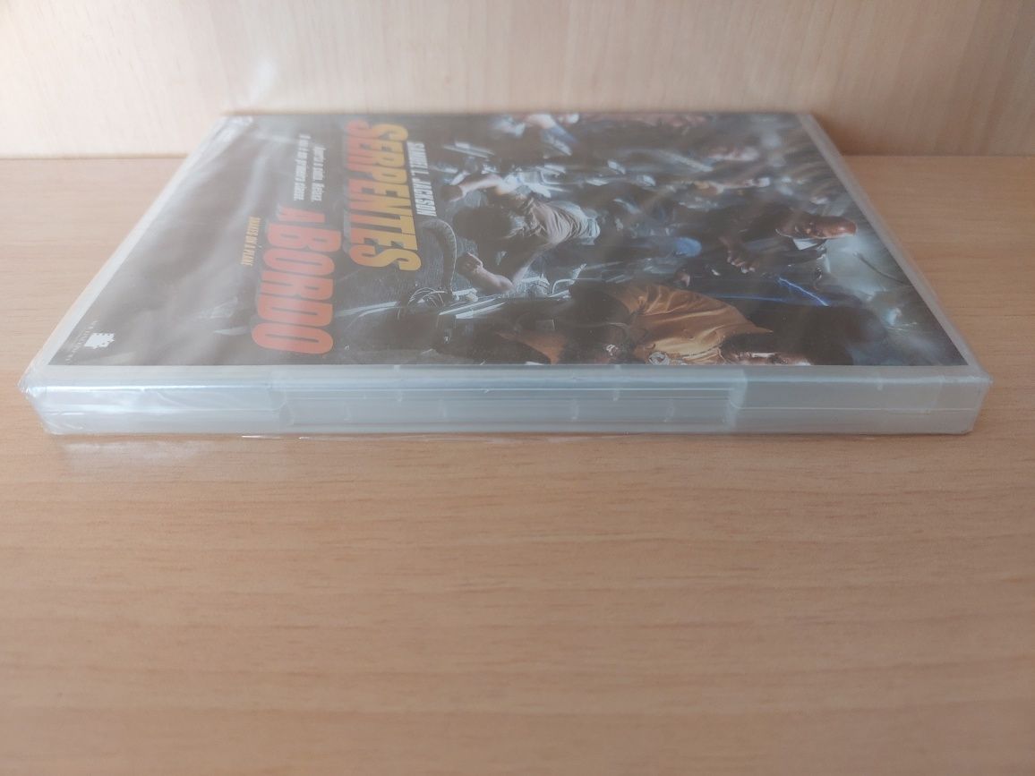DVD Novo e Selado - Serpentes a Bordo