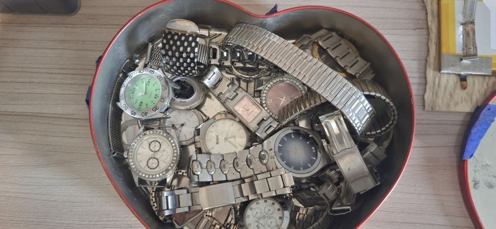 Miks mix zegarków różnych komplet