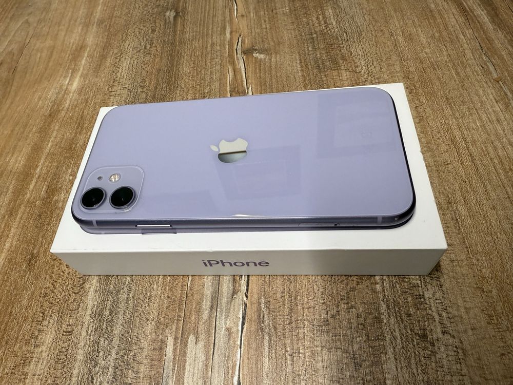 iPhone 11 fioletowy 64 GB + szkło + adapter