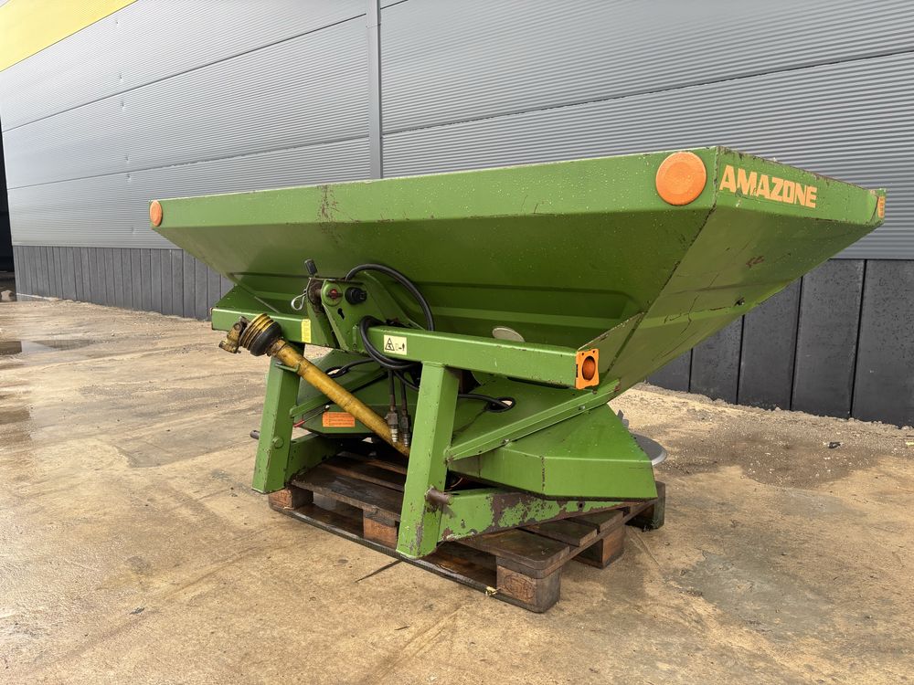 Rozsiewacz nawozu amazone ZA-M compact 1000