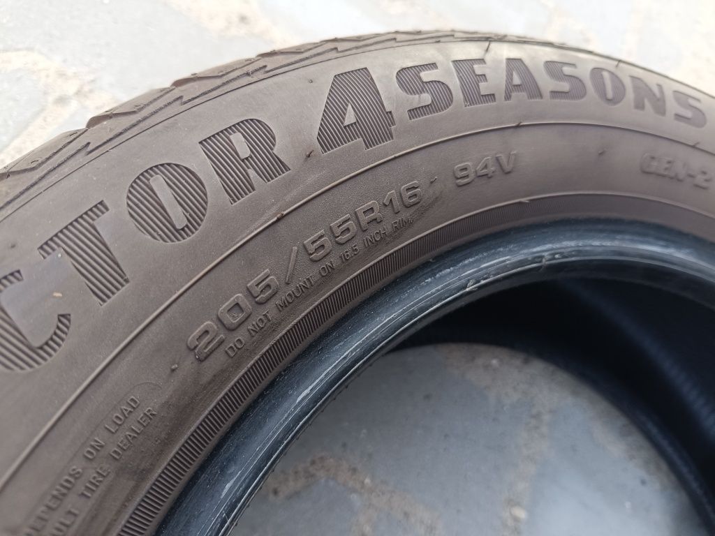 Pojedyncza opona całoroczna Goodyear 205/55/16 jak nowa!