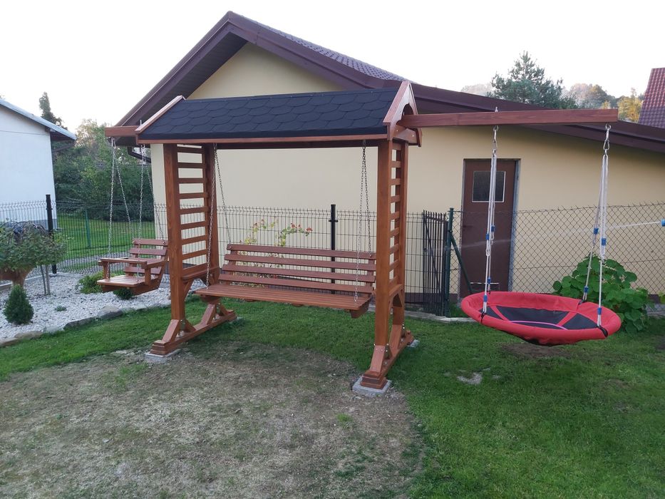 Huśtawka drewniana ogrodowa