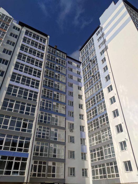Здана 3к квартира, Містечко Центральне, Бандери,  85м.кв.