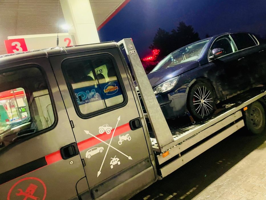 Autolaweta do 3,5 tony – Transport aut i maszyn !