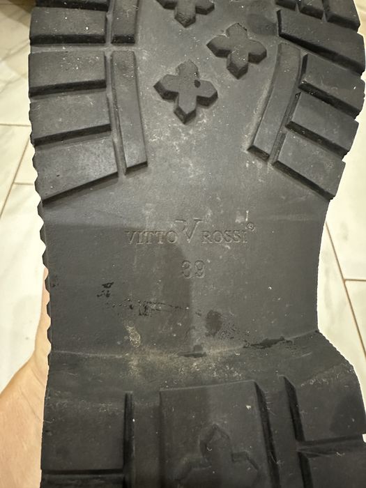 Шкіряні ботинки демисезон Vitto Rossi розмір 39