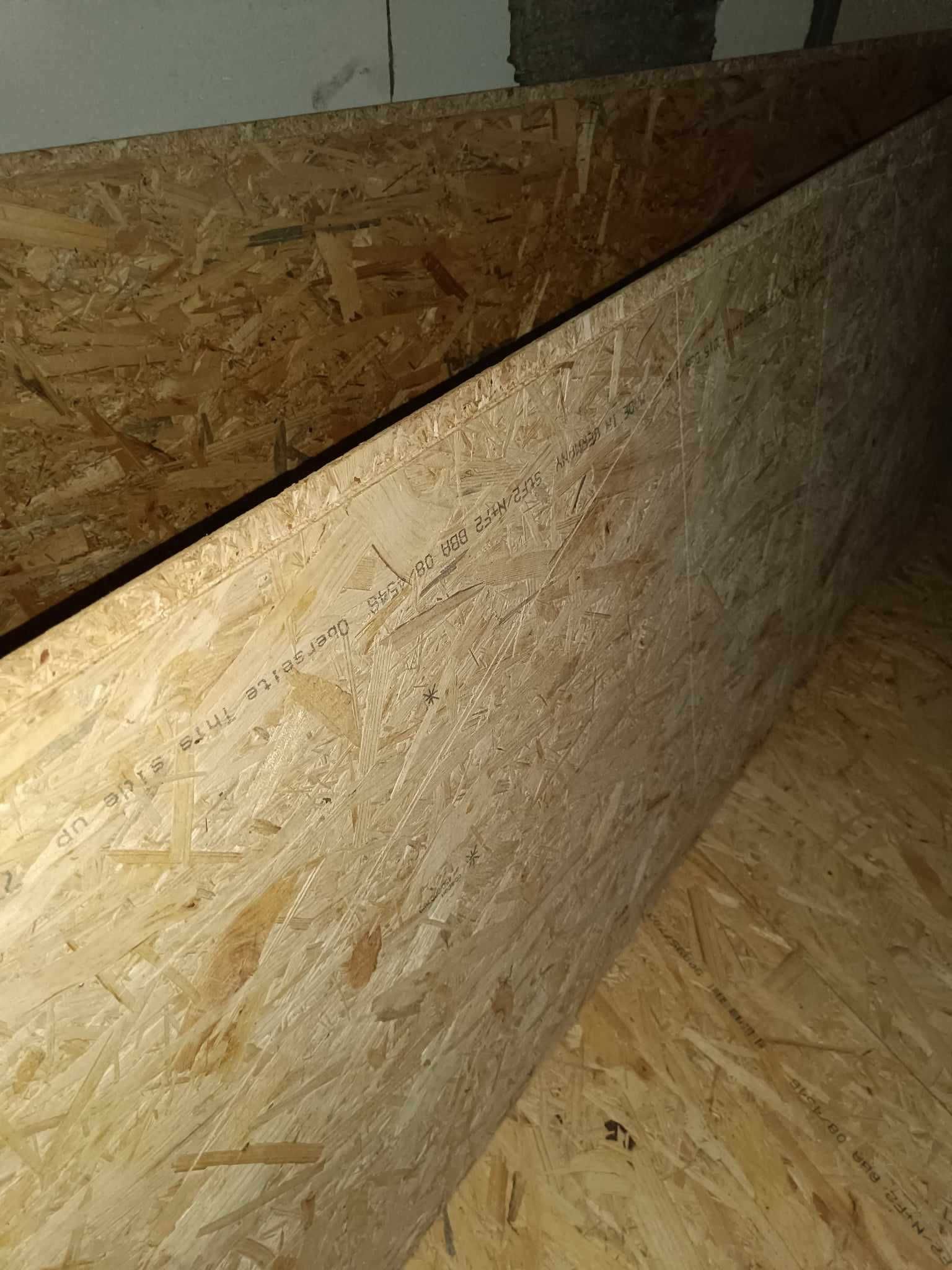 Płyty OSB  60/240 cm pióro wpust