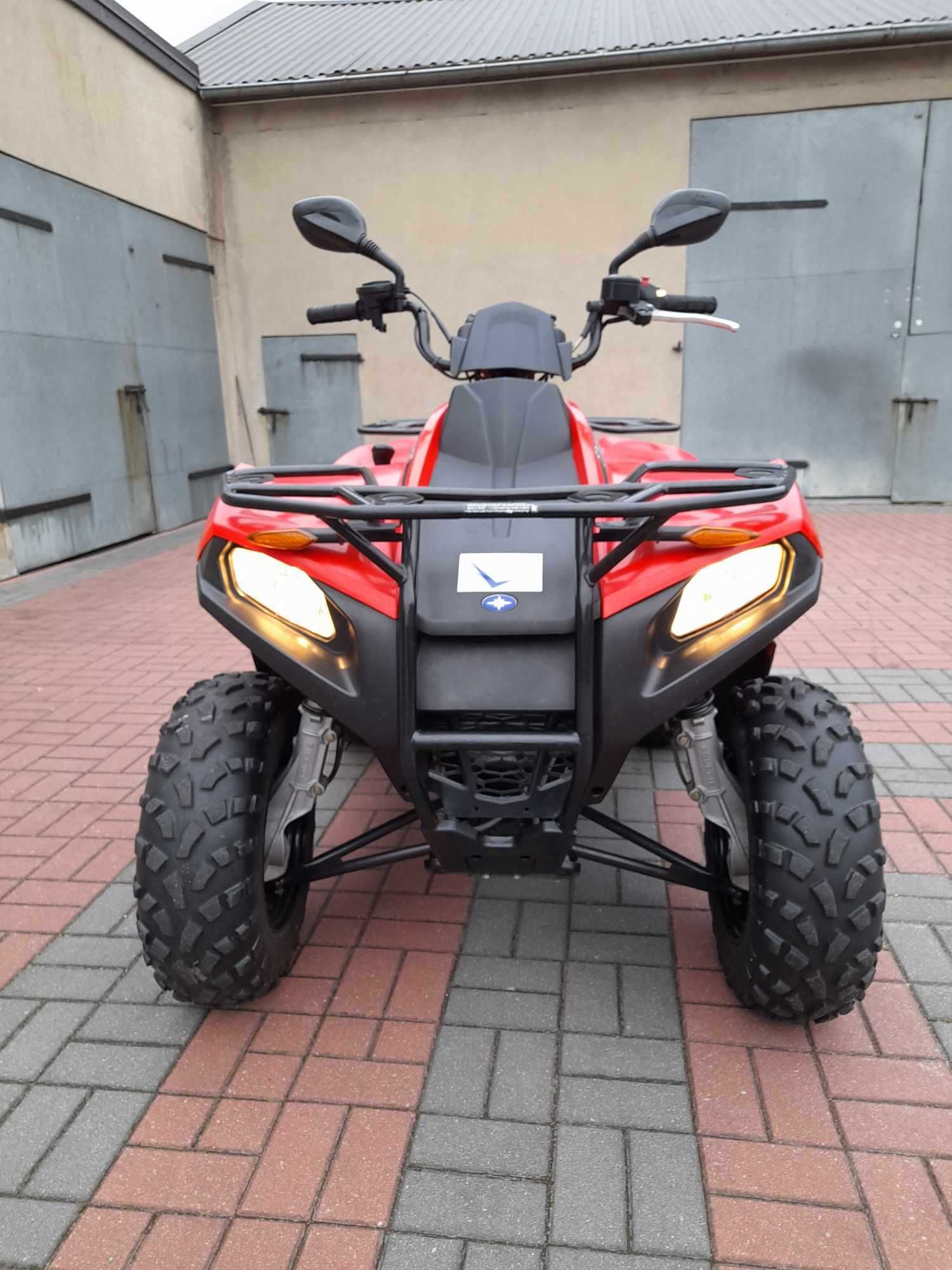 Quad Polaris 330