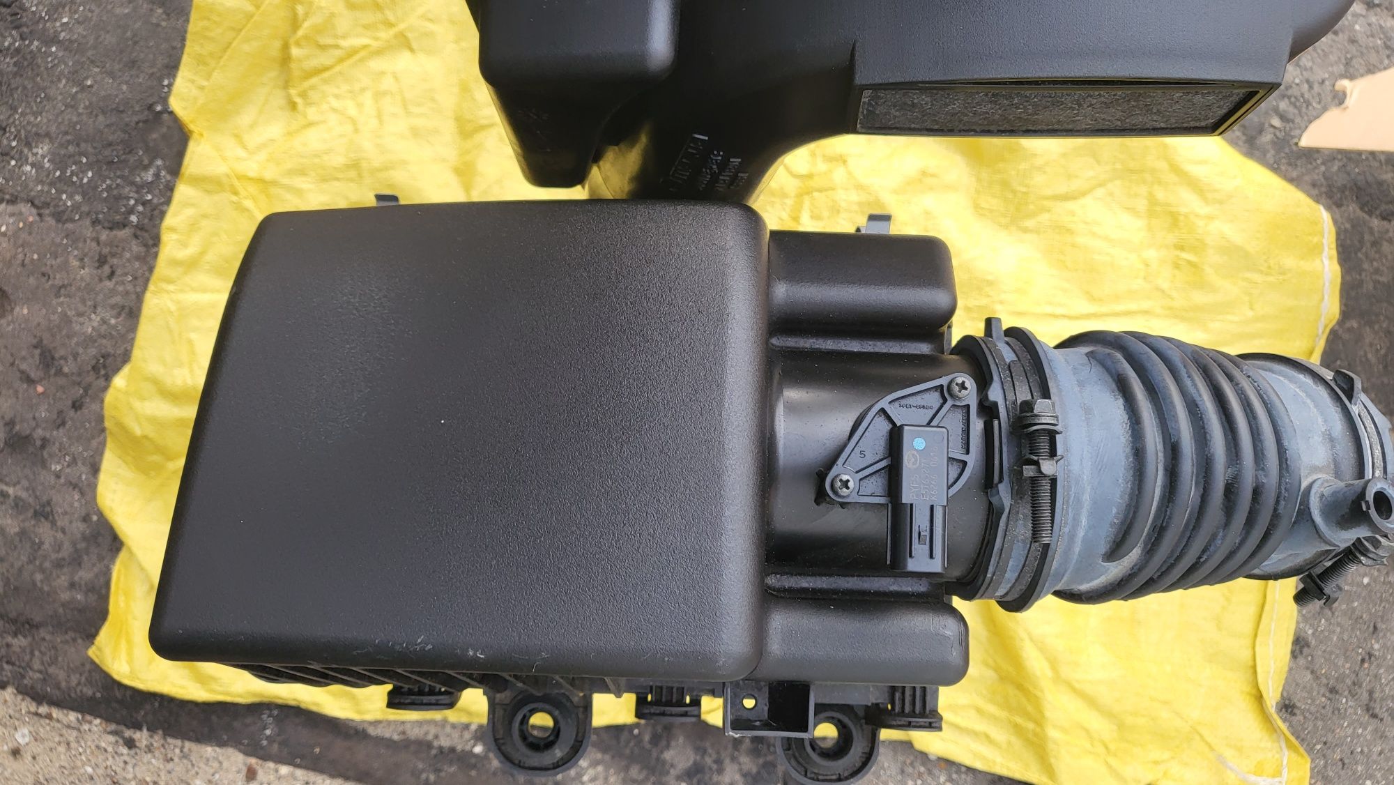 Filtr powietrza mazda Cx-5 benzyna.