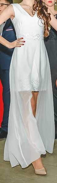 Biała sukienka z trenem