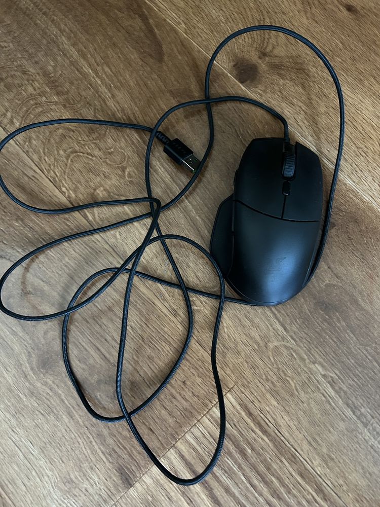 Мышка для компьютера Razer basilisk essential и  Lenovo Legion M200