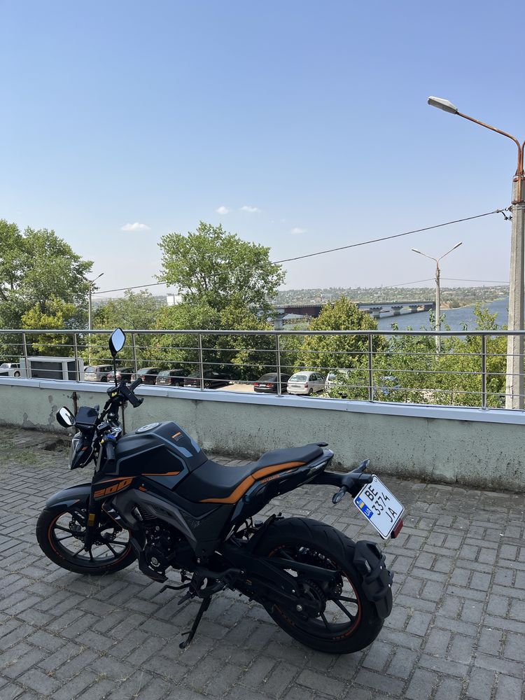 Продам MUSSTANG st 200