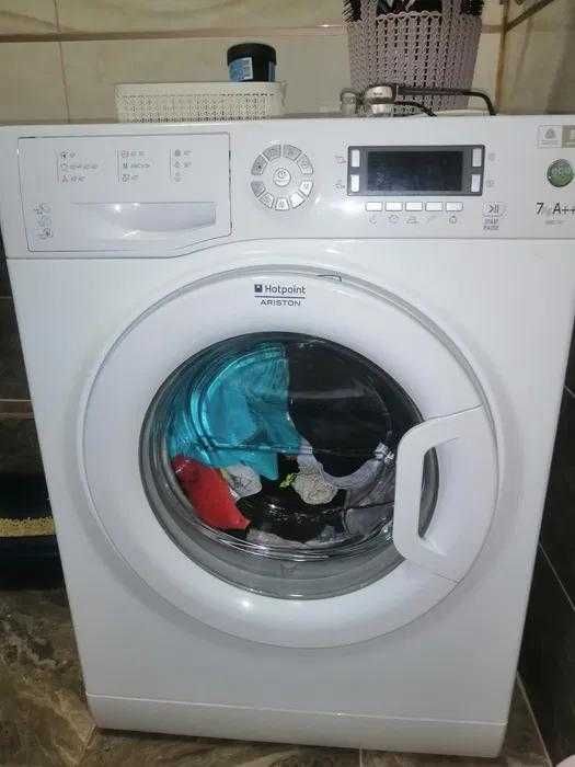 Кришка - Дверка -Люк Hotpoint-Ariston