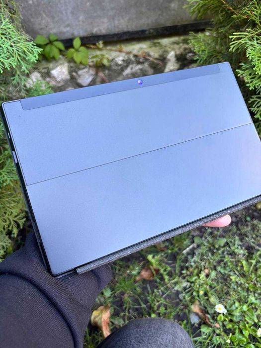Сенсорний планшет компютер Microsoft Surface RT 2/32GB проц 4х ядерний