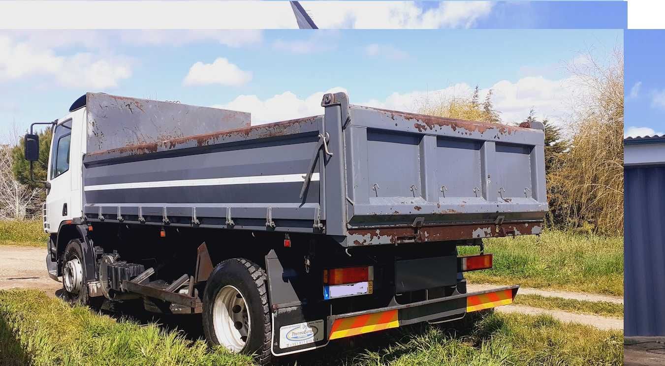 Camião DAF CF75 310 Tribasculante