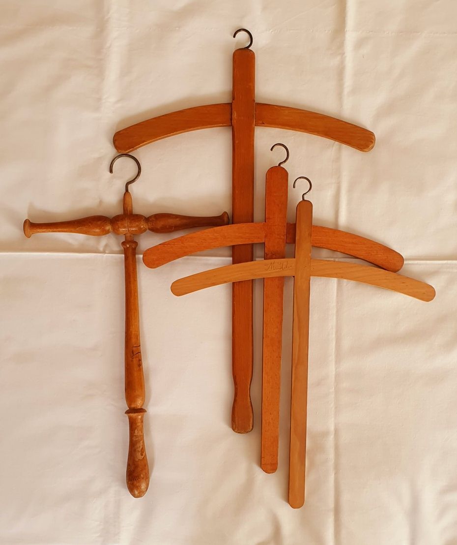 Cruzetas antigas de madeira