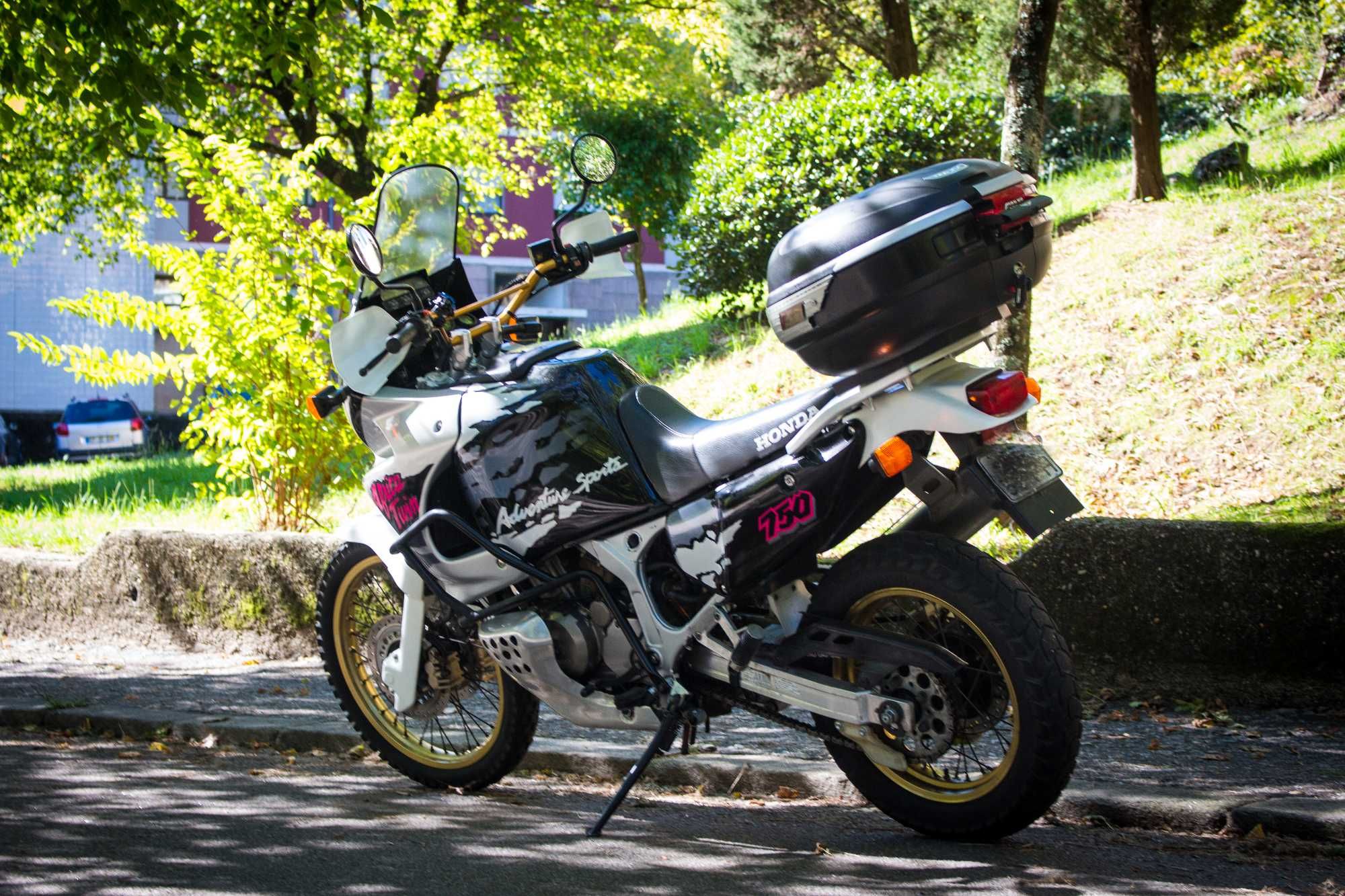 Honda Africa Twin XRV 750