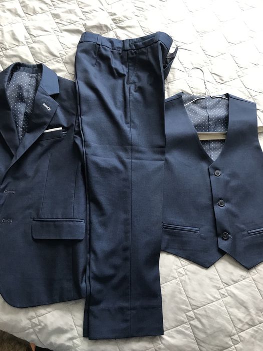 Garnitur 3 częściowy komunijny granatowy, do komunii