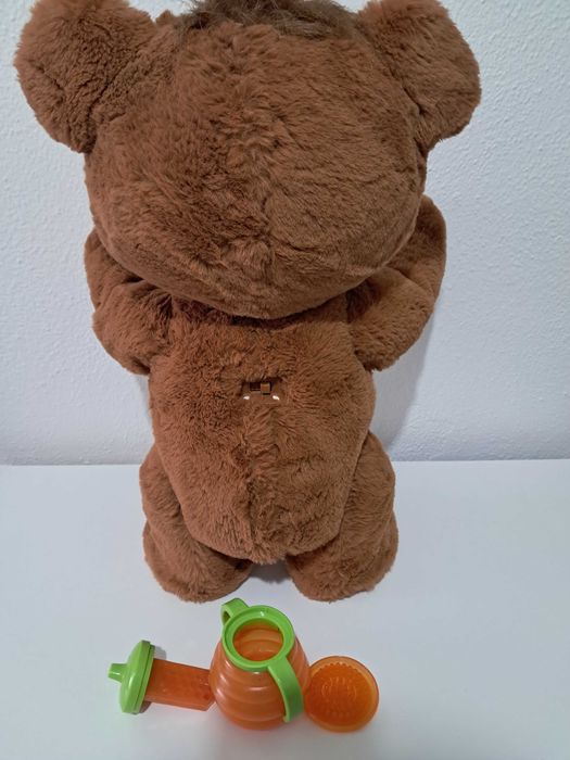 Cubby, ursinho curioso